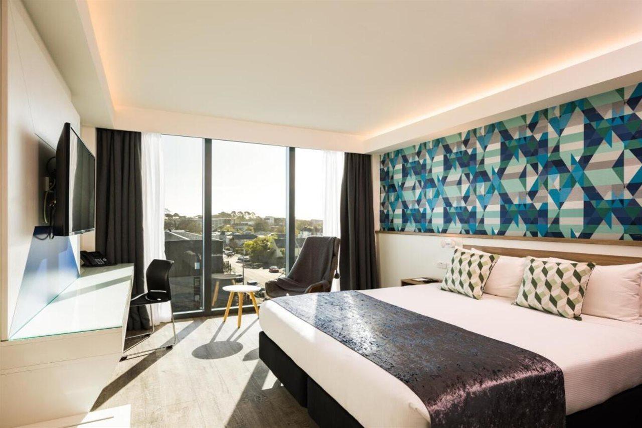 Carnmore Hotel Крайстчёрч Экстерьер фото